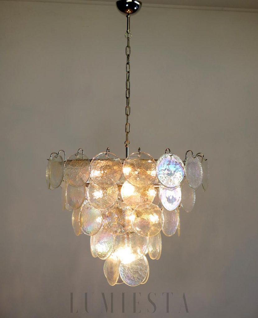 Żyrandol Murano dysk 70 cm - detal iryzujących szklanych elementów