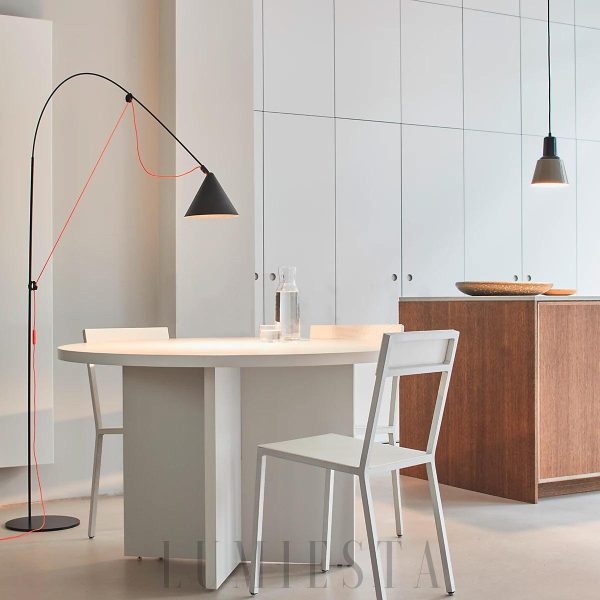 Lampa Podłogowa NOAH Czarna Styl Minimalistyczny 142/166cm