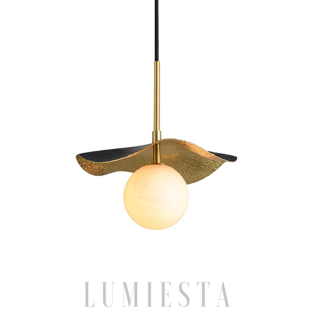 Montera - lampa wisząca z alabastru i mosiądzu