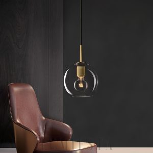 Lampa wisząca szklana w mosiężnej oprawie styl industrialny