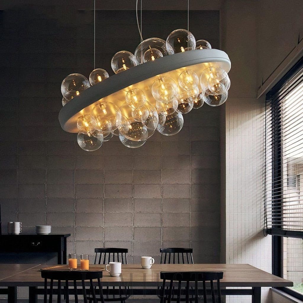 Gienah - wisząca lampa 46 kul z białą metalową podstawą i szklanymi kloszami