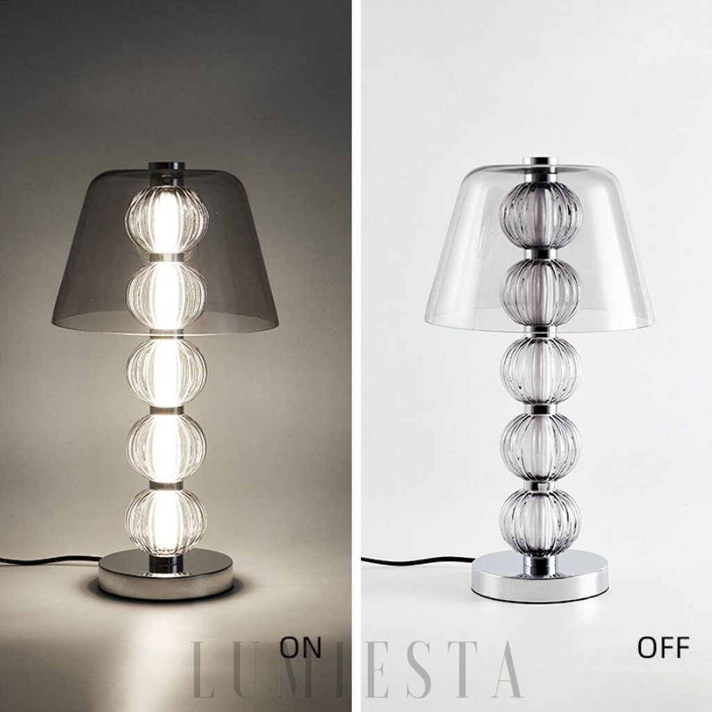 Namib - srebrna lampa stołowa LED z przejrzystym szklanym kloszem