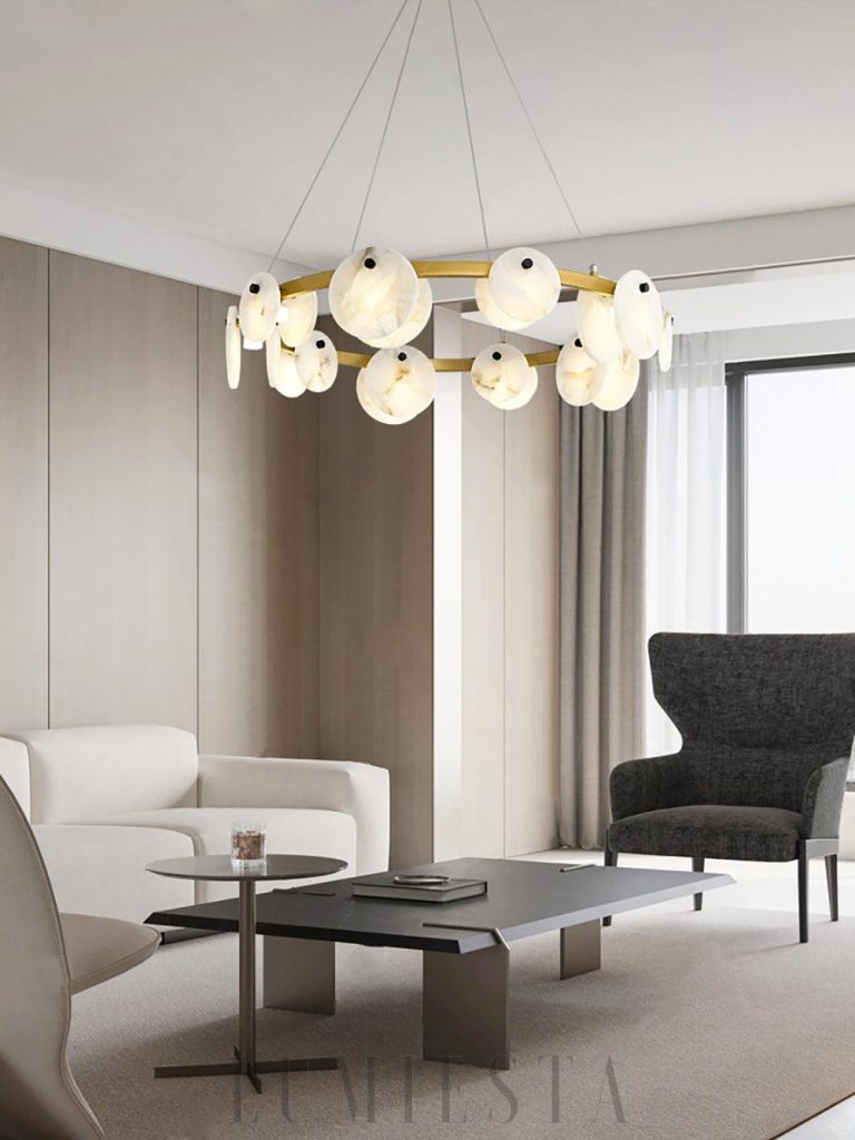 Okrągła lampa wisząca alabastrowa Berkeley 80 cm - ujęcie z boku