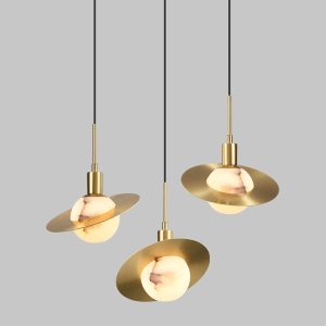 Luksusowa okrągła lampa wisząca z alabastru w złotym stylu