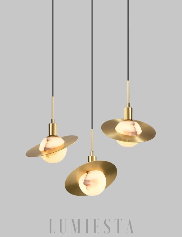 Luksusowa okrągła lampa wisząca z alabastru w złotym stylu