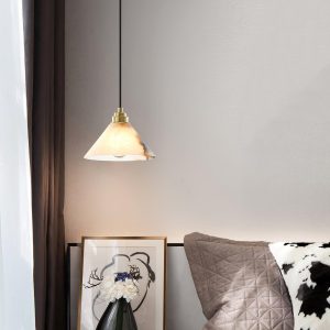 Monna - Stożkowa lampa wisząca z alabastru, mosiądz 18cm
