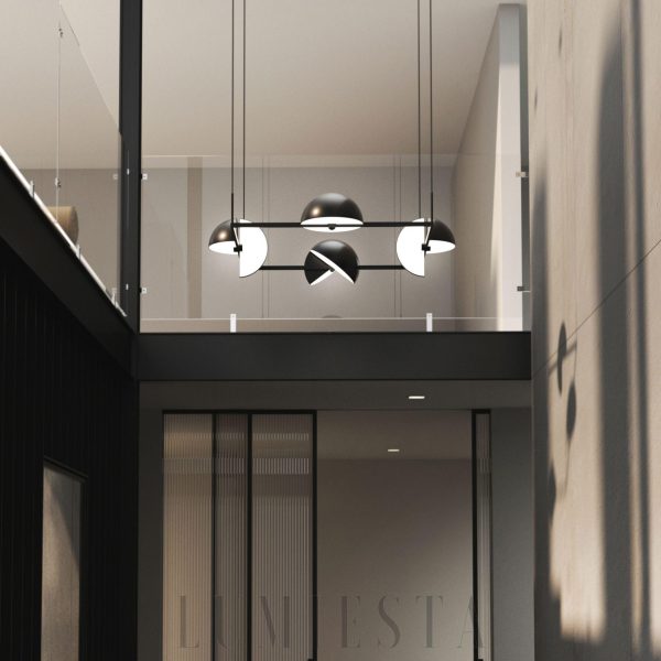 Czarna lampa wisząca aluminiowa Trapeze Quartette - widok główny nowoczesnego żyrandola