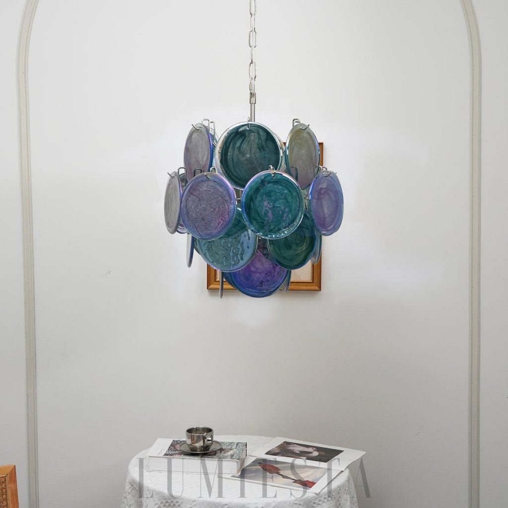 Lampa wisząca Vintage Murano z niebieskiego szkła 45 cm - detal szklanej tafli i metalowej podstawy
