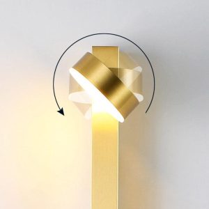 Nowoczesna złota lampa ścienna z regulacją