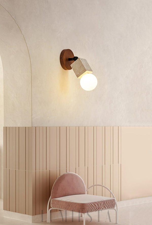 Regulowany kinkiet ścienny kostka trawertyn beżowy 10x24cm