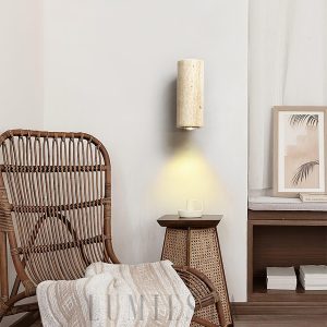 Thebes - Ścienna kolumna z travertynu, minimalistyczna