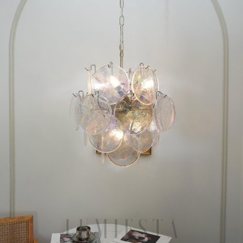 Żyrandol Vintage Murano 45 cm - irydyzujące szklane elementy i metalowa oprawa widoczne z boku