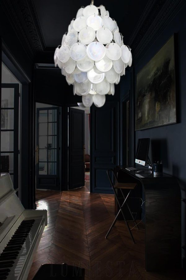 Lampa wisząca Murano Vintage 75 cm, detal białych szklanych dysków