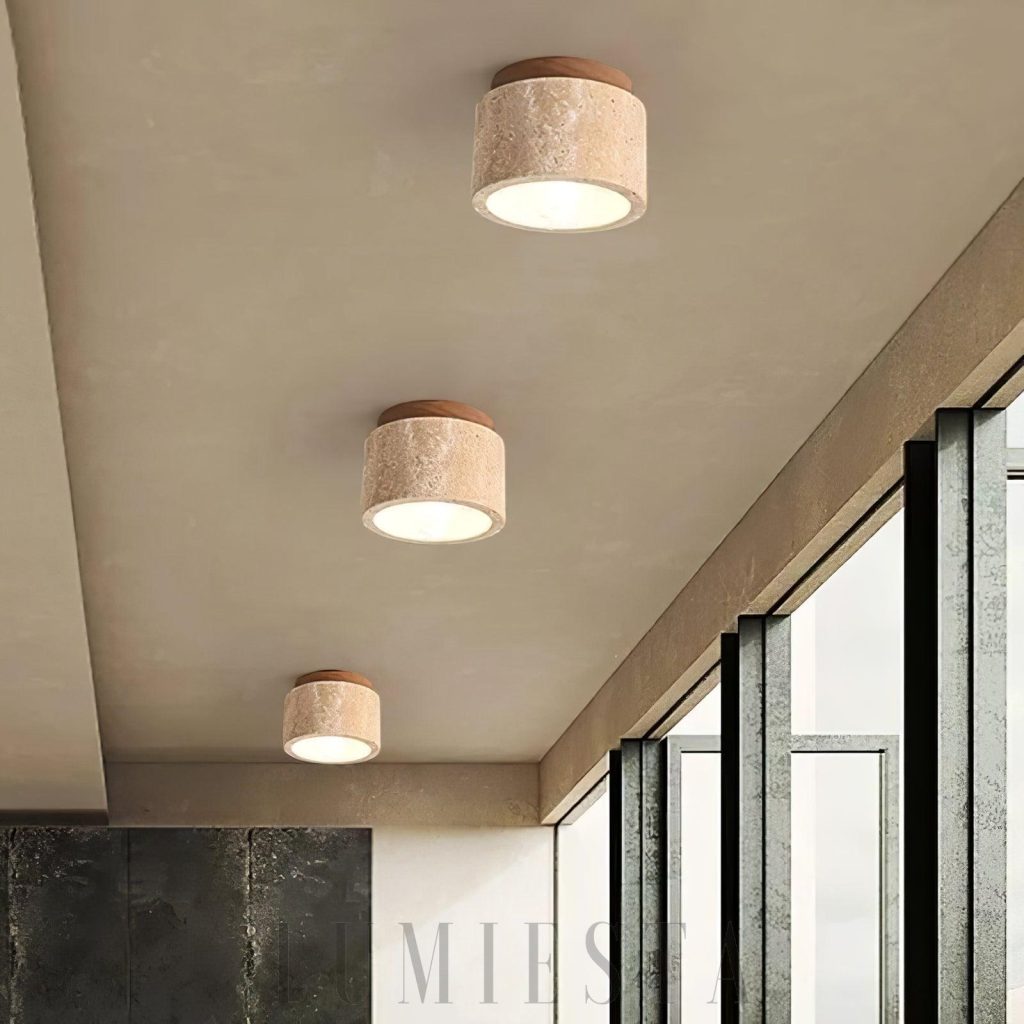 Kyoto - lampa sufitowa z trawertynu, profil z podkreśloną organiczną strukturą