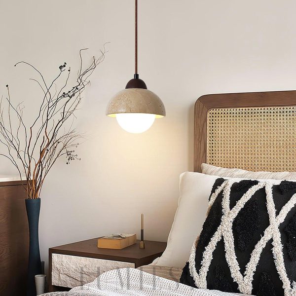 Półokrągła lampa wisząca z travertynu i beżowego szkła