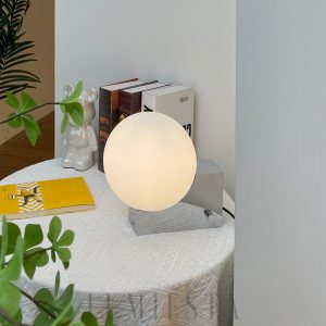 Lampa stołowa Natalia szklana o okrągłym kształcie 26cm