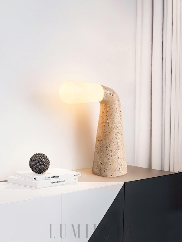 Designerska stożkowa lampa z trawertynu beżowa 25cm wys 34cm
