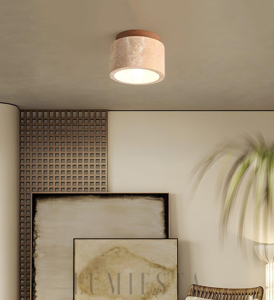 Kyoto - beżowa lampa sufitowa z trawertynu z widoczną fakturą kamienia