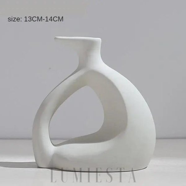 wm_7075409738507256558.jpg Elegancki biały ceramiczny wazon 12–14 cm