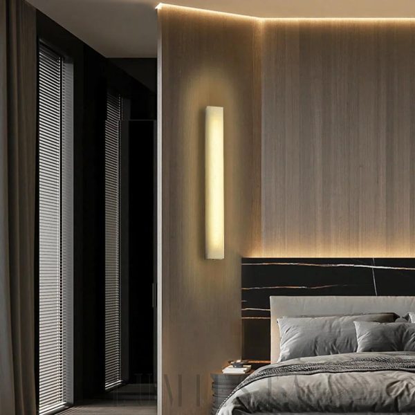 Nowoczesny kinkiet prostokątny z alabastru, mosiądz