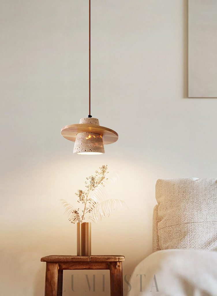 Conical - lampa wisząca z trawertynu i drewna, widok od spodu klosza