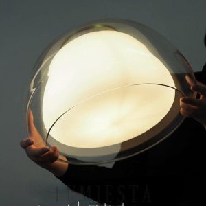 Lampa wisząca z przezroczystym kloszem bąbel - widok z boku