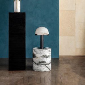 Hemi - Stołowa lampa hemisfera z alabastru, złoto-biała