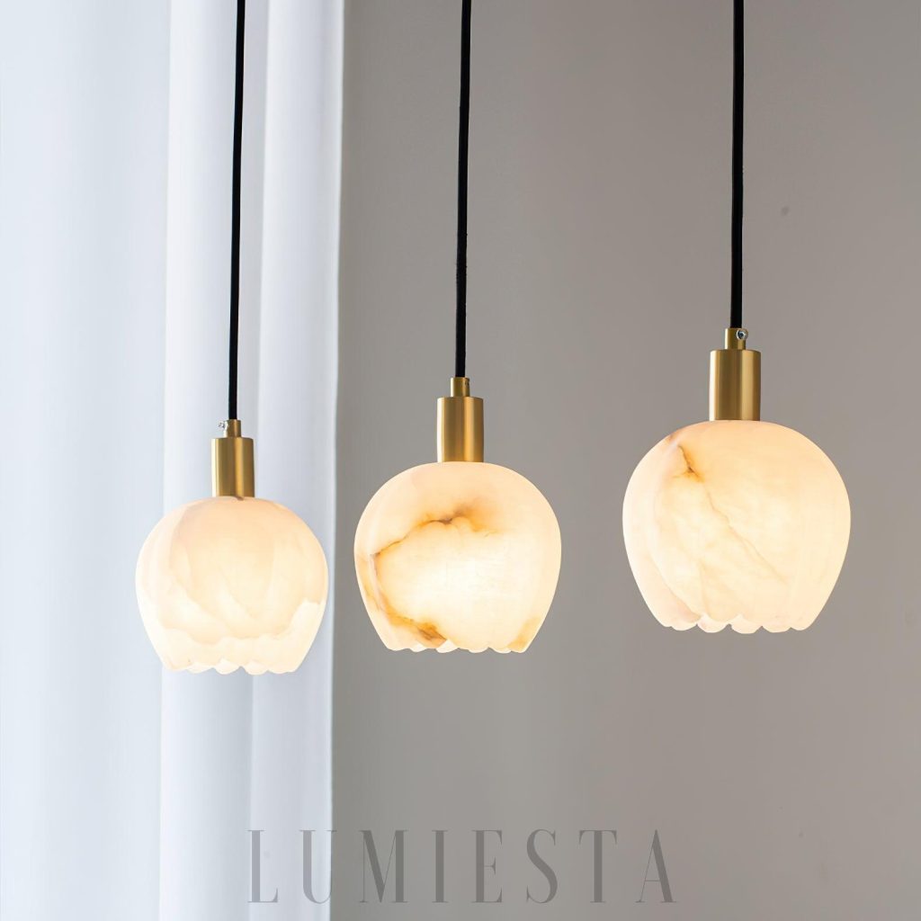 Lilin - lampa wisząca z alabastru biała 13/15 cm, miękkie światło przenika przez kamień