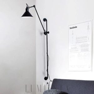 Lampa ścienna w stylu skandynawskim z regulowanym ramieniem