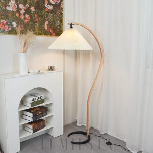 Capri - Lampa podłogowa z drewna w stylu skandynawskim 72cm