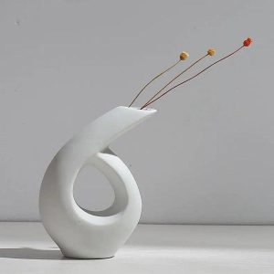 wm_9212430165145450479.jpg Elegancki biały ceramiczny wazon 12–14 cm