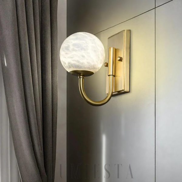 Fuji - Stylowa alabastrowa kula – złoto-biała lampa ścienna