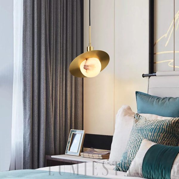 Luksusowa okrągła lampa wisząca z alabastru w złotym stylu