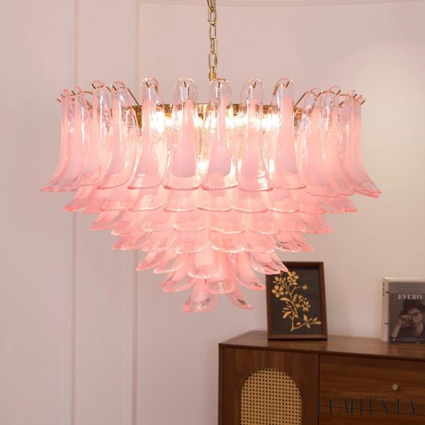 Altair - lampa wisząca z różowym szkłem, zbliżenie na szklany klosz