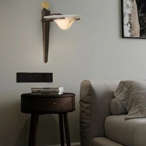 Batalha - nowoczesna lampa wisząca alabastrowa, ujęcie podkreślające proporcje Ø25×40 cm