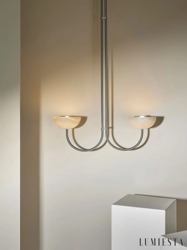 Nowoczesna lampa wisząca Braganca, złoty stelaż i jasny alabaster