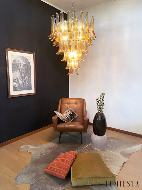 Desiderio - elegancka lampa wisząca z bursztynowymi kloszami, widok od dołu