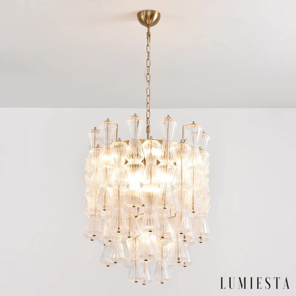 Elba - złota lampa wisząca glamour ze szklanym kloszem, ujęcie całej formy