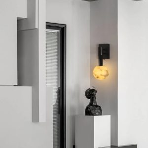 Fatima - lampa wisząca z alabastru i metalu, detal górnego mocowania