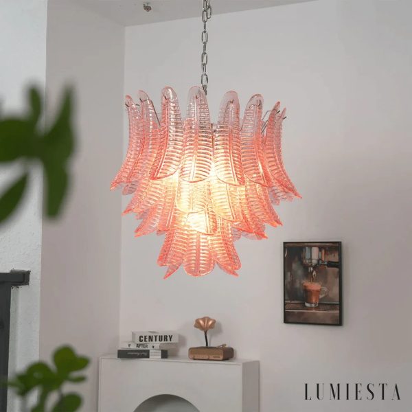 Fiore - lampa wisząca metalowa w różowym odcieniu, widok pod kątem i pełny profil