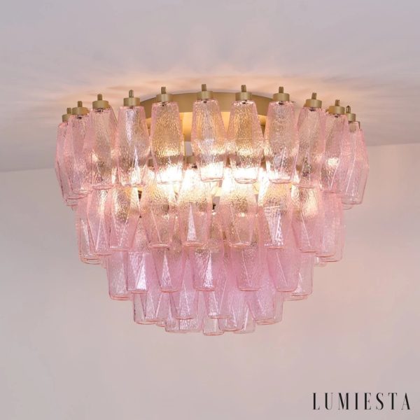Fiume - złota lampa sufitowa z różowymi szklanymi kloszami, ujęcie z boku