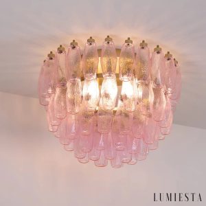 Fiume - sufitowa lampa glamour z metalową oprawą i różowym szkłem, widok z dołu