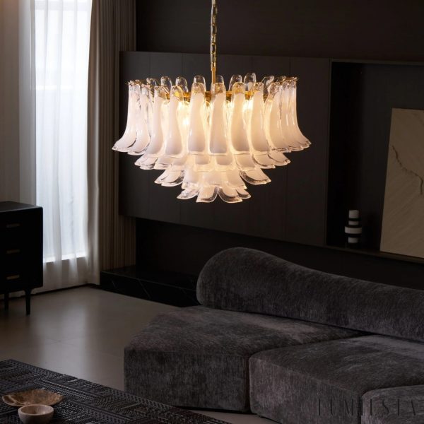 Szklana lampa wisząca Ischia, detal połączenia metalu i szkła