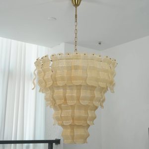 Lago - pełny widok lampy wiszącej metalowo szklanej w kolorze złotym