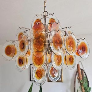Lilea - nowoczesna lampa wisząca z szklanymi elementami i niklowym wykończeniem