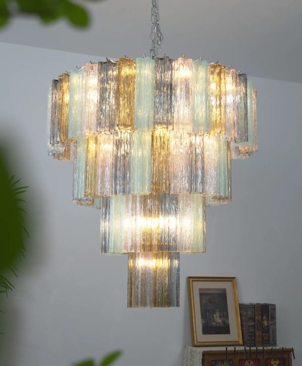 Loggia lampa wisząca szklano metalowa nikiel, dekoracyjny widok na całą bryłę z salonu