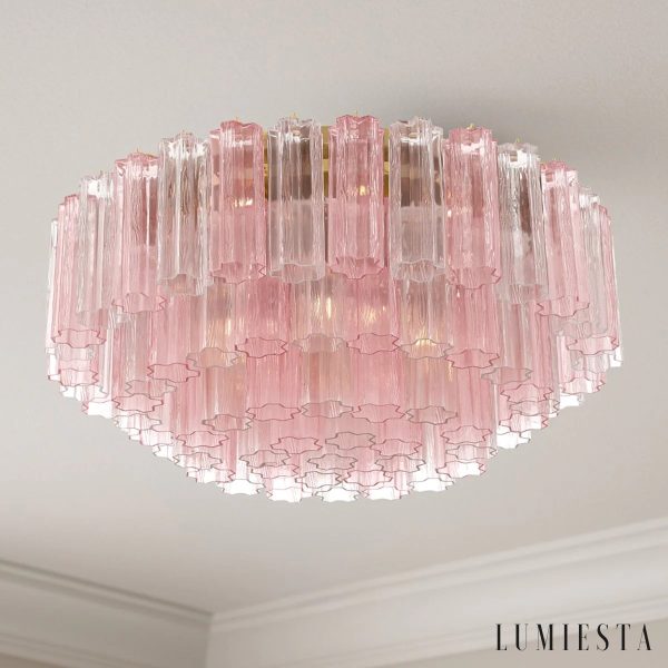 Lampa sufitowa Luce w złotym wykończeniu, szeroki widok bryły Ø81 cm