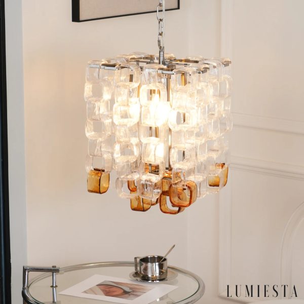 Lampa wisząca Mare z metalu i szkła, ujęcie całościowe w nowoczesnej formie