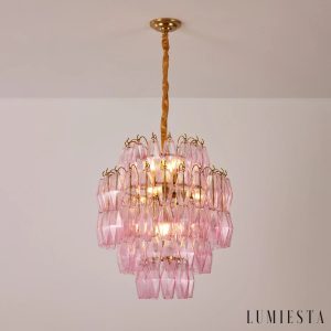 Oliva - lampa wisząca glamour z mosiądzu i szkła, ujęcie pod lekkim kątem