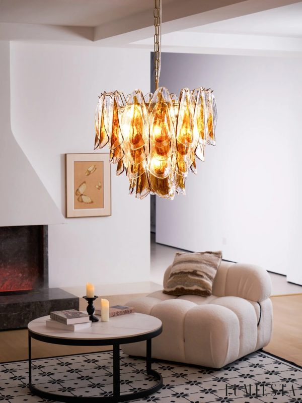 Lampa wisząca Passione glamour, metalowe wykończenie i bursztynowe szkło